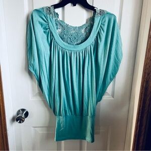 Chic Lace-Accent Women's Blouse in Aqua